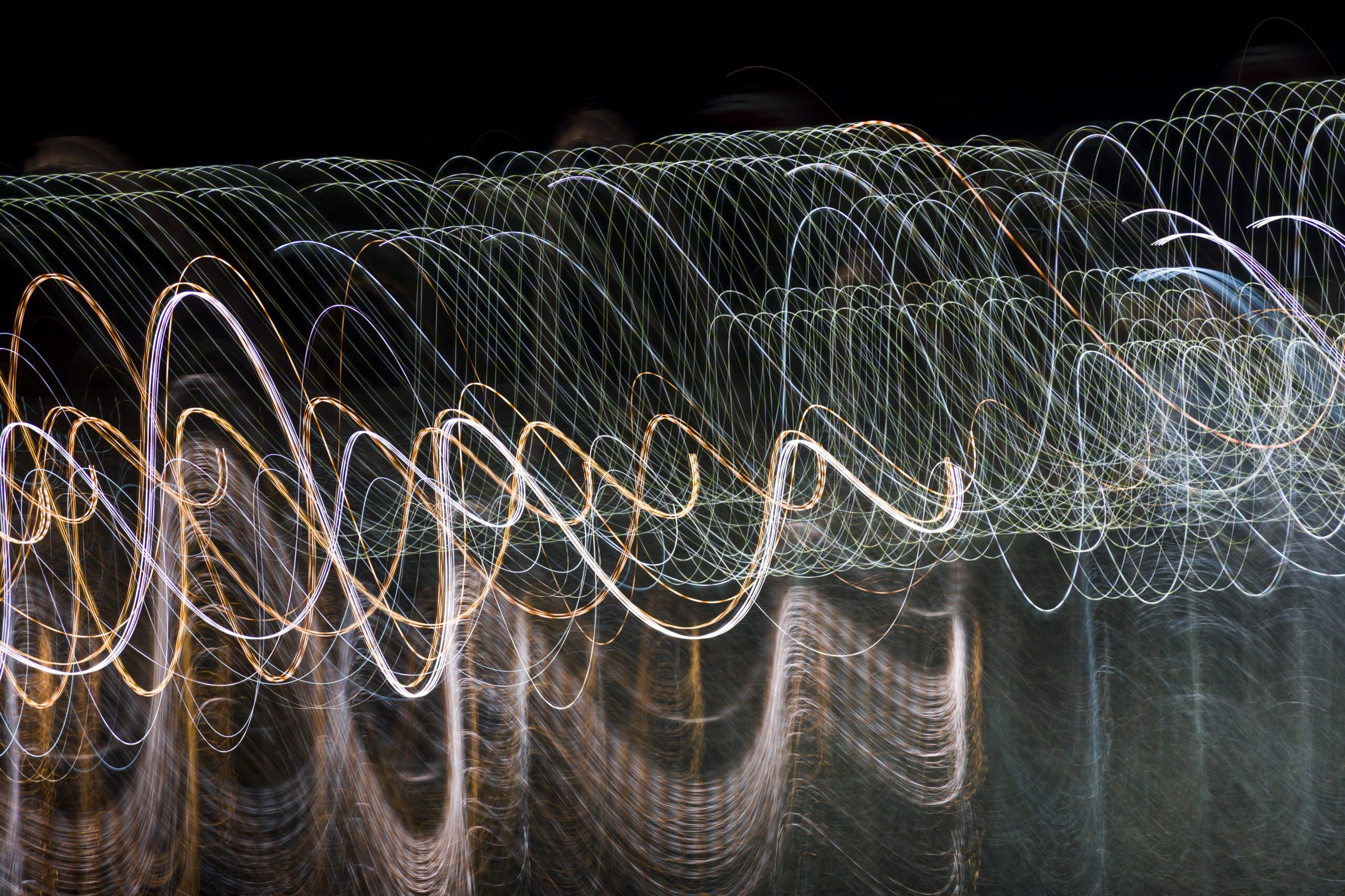 FCAM: Equipe de profissionais experientes e qualificados para atender às necessidades de manutenção do seu condomínio com eficiência e rapidez.